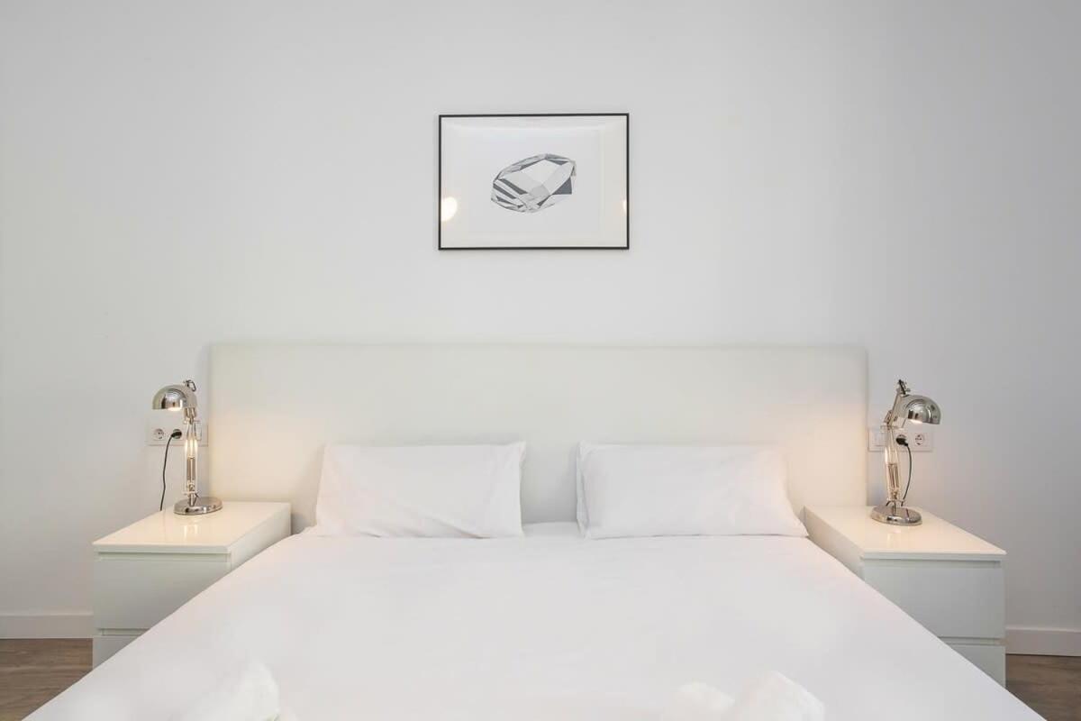 Paseo De Gracia Modern 4bd With Terrace Barcelone